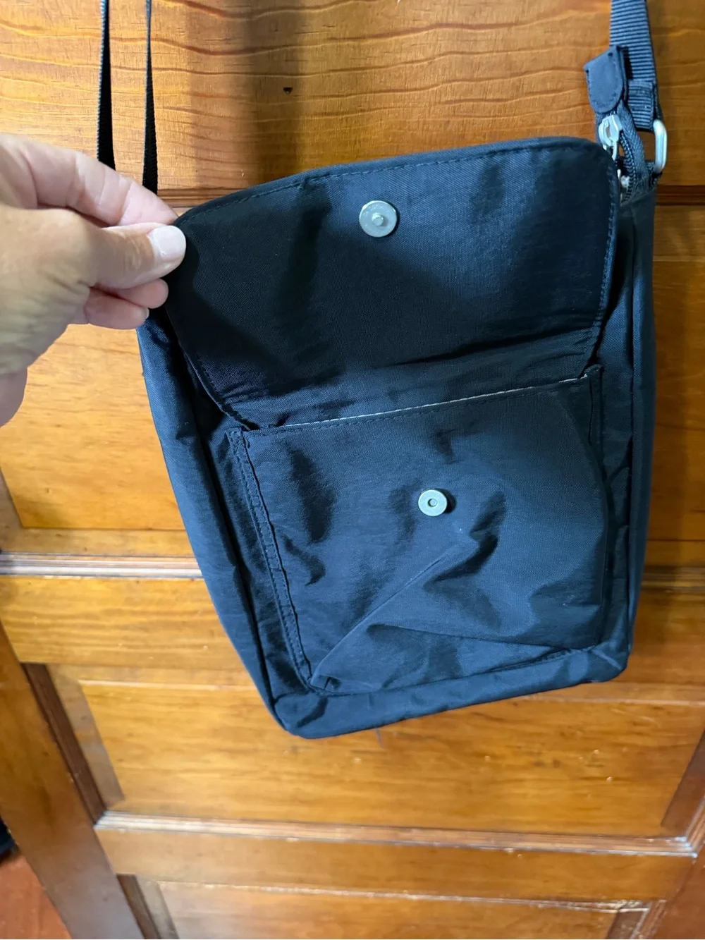 Baggallini Black Women’s Crossbody Messenger Bag - Picture 4 of 4